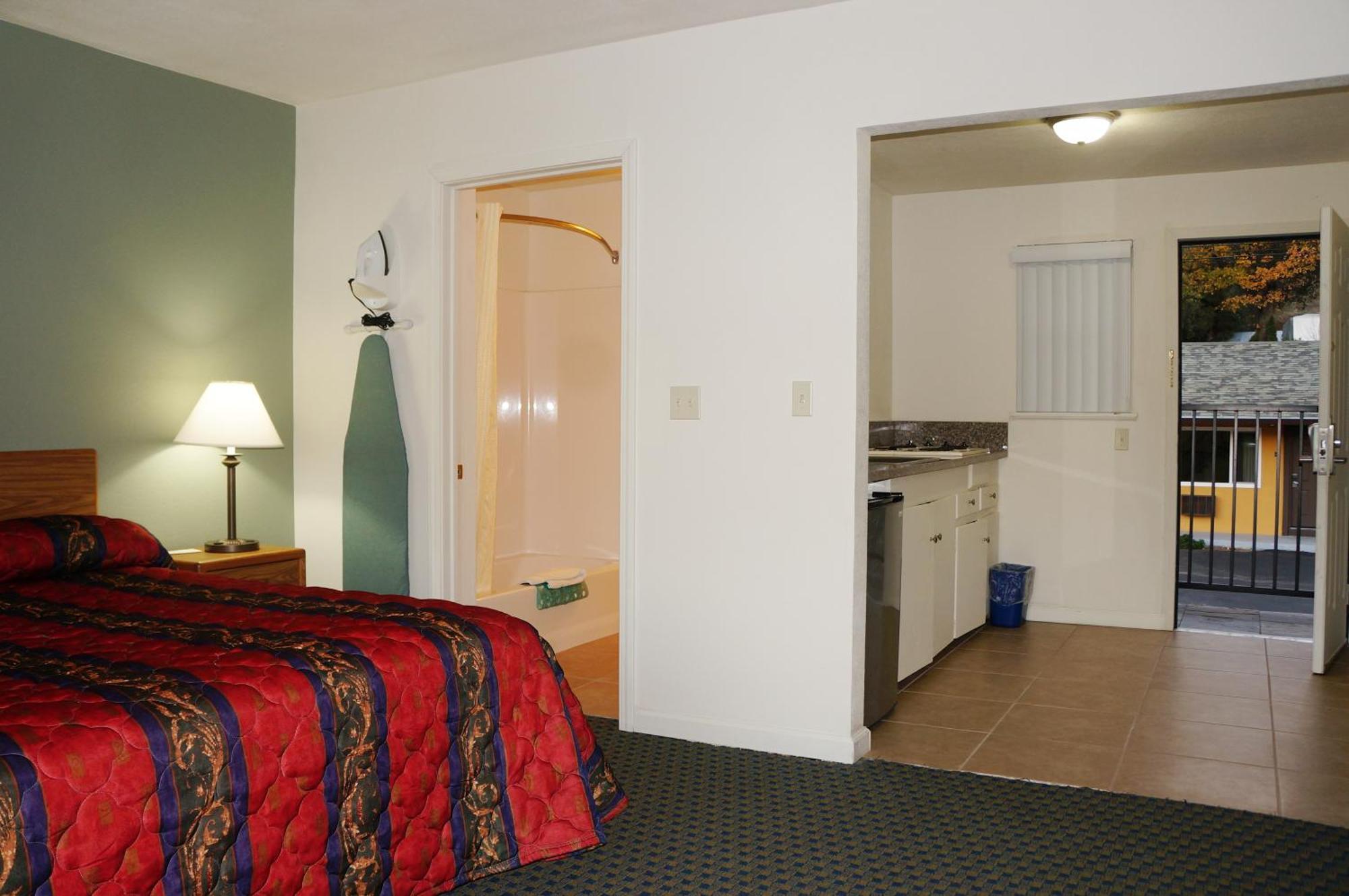 Lake Marina Inn Clearlake Oaks Room photo